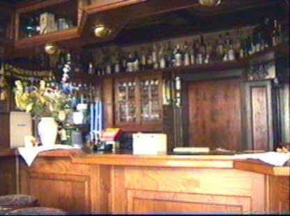 Hotel Restaurant Zur Krone Obersuhl Buitenkant foto